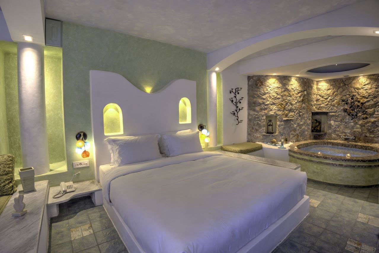 Astarte Suites Santorini
