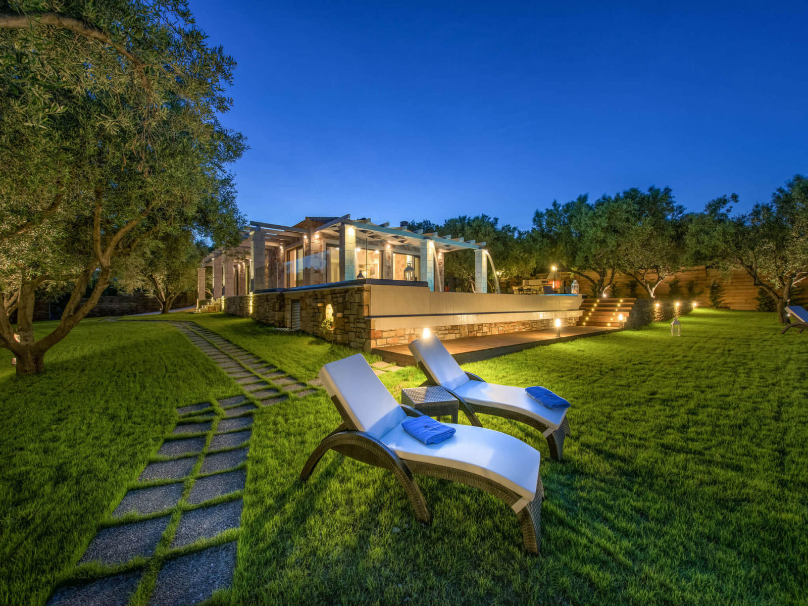 Avra Villa