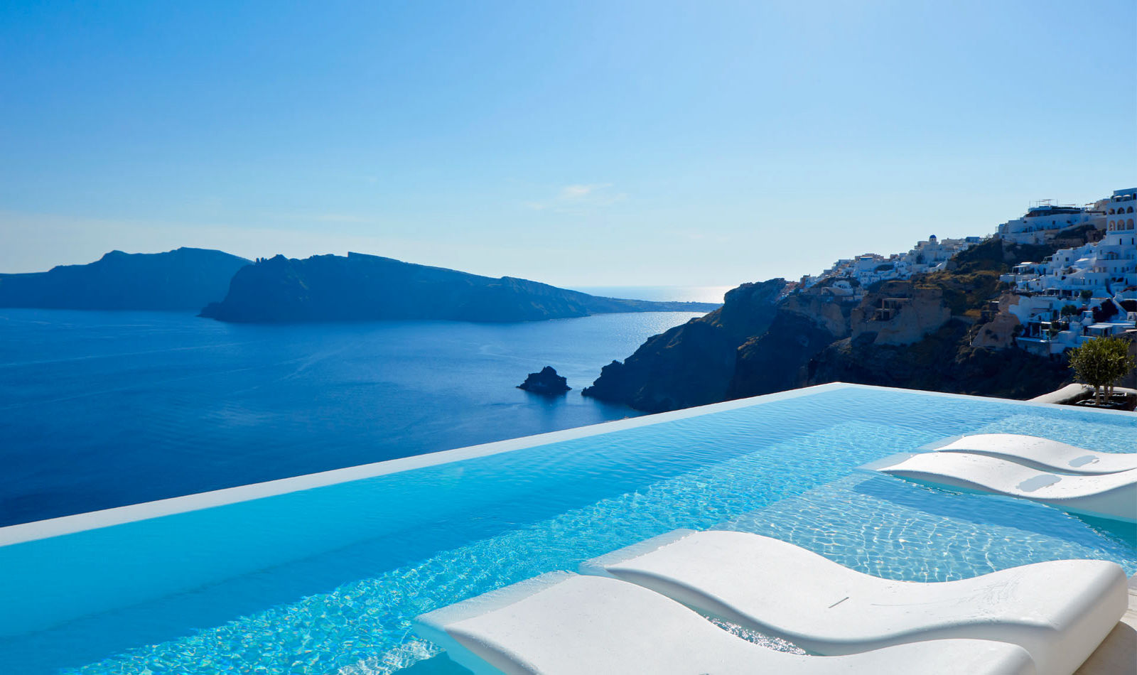 Canaves Oia Suites