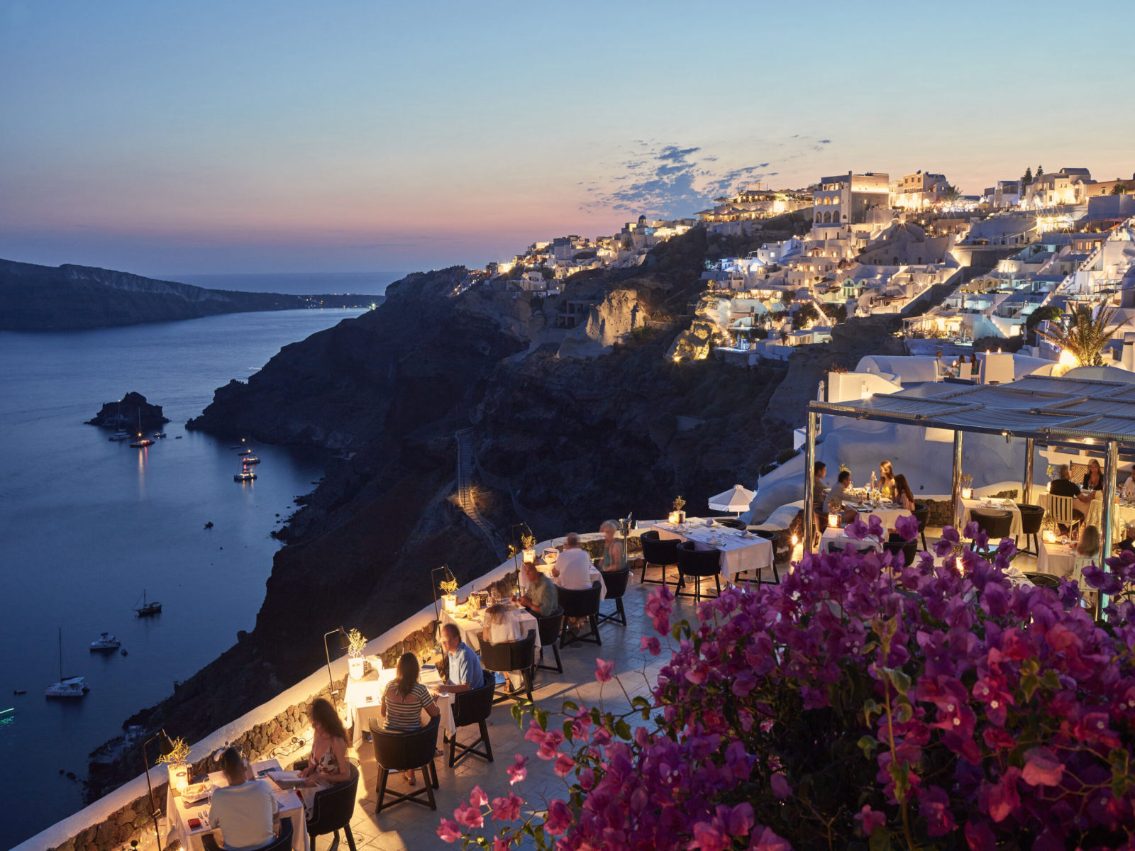 Canaves Oia Suites