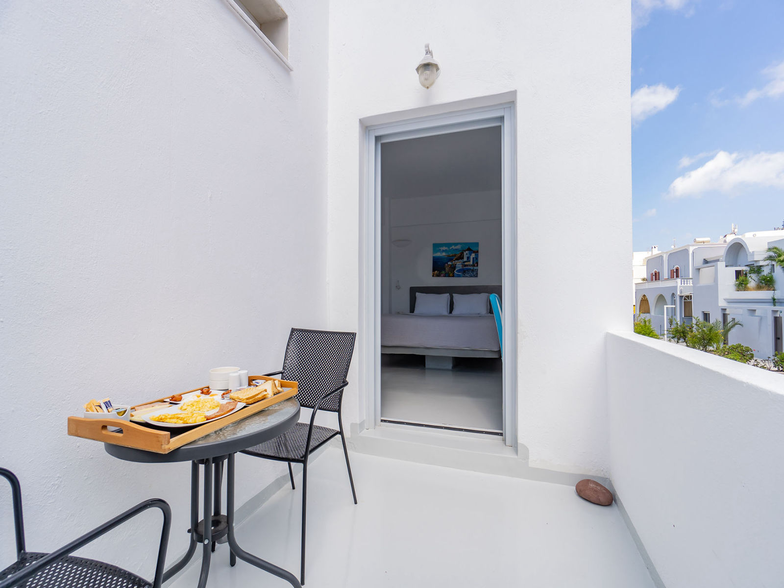 Central Fira Suites
