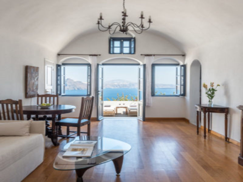 Chelidonia Luxury Suites