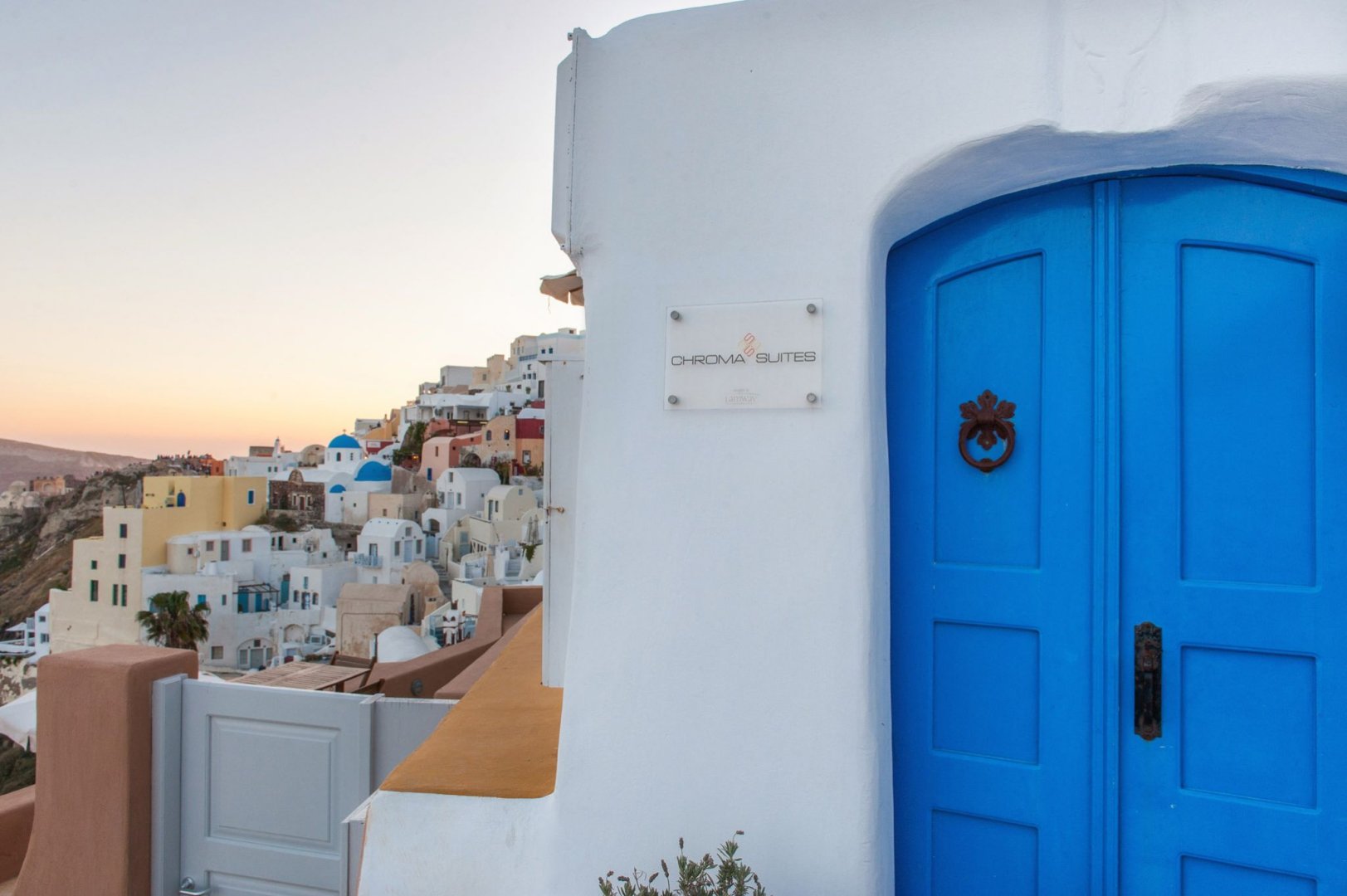 Chroma Suites Santorini