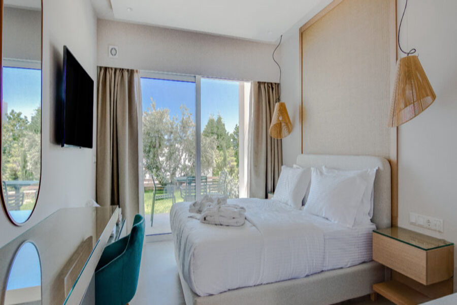Colonides Beach Hotel