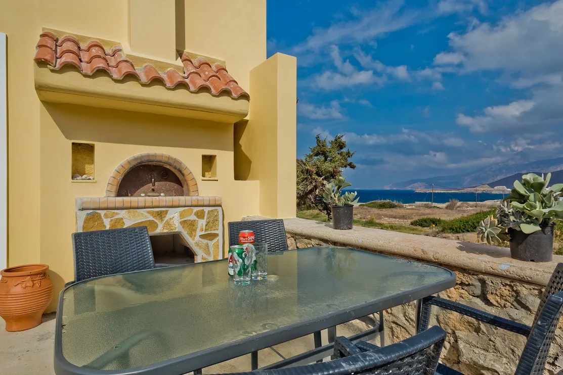 Montemar Studios and Apartments