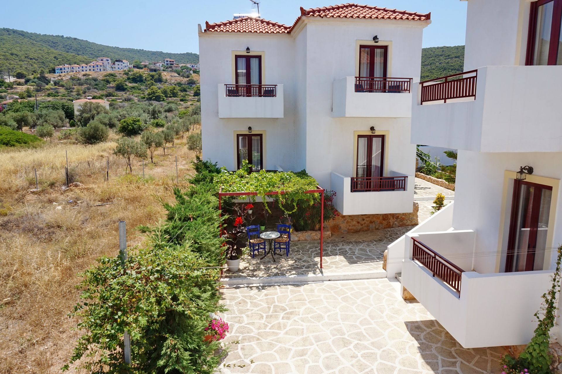 Laza Beach Inn Agistri