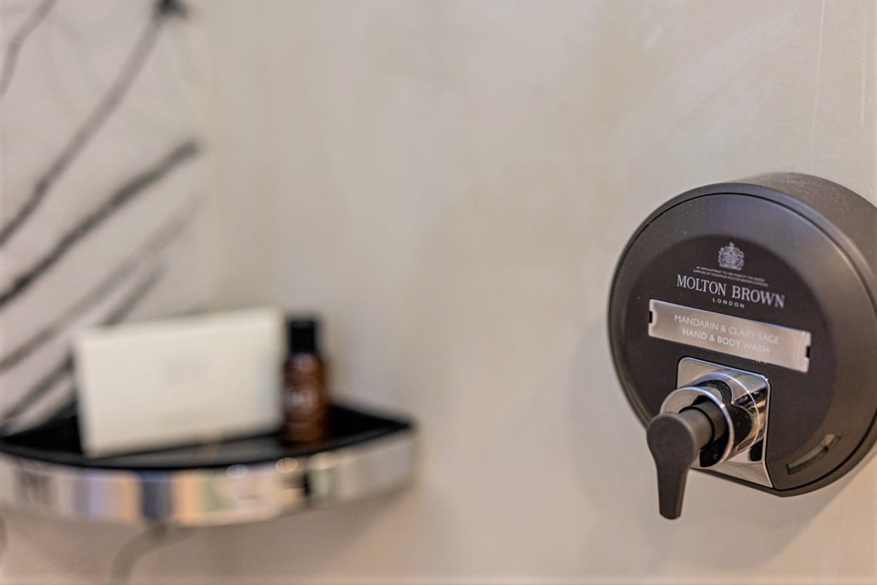 Akrotiri Olympus Luxury Suites