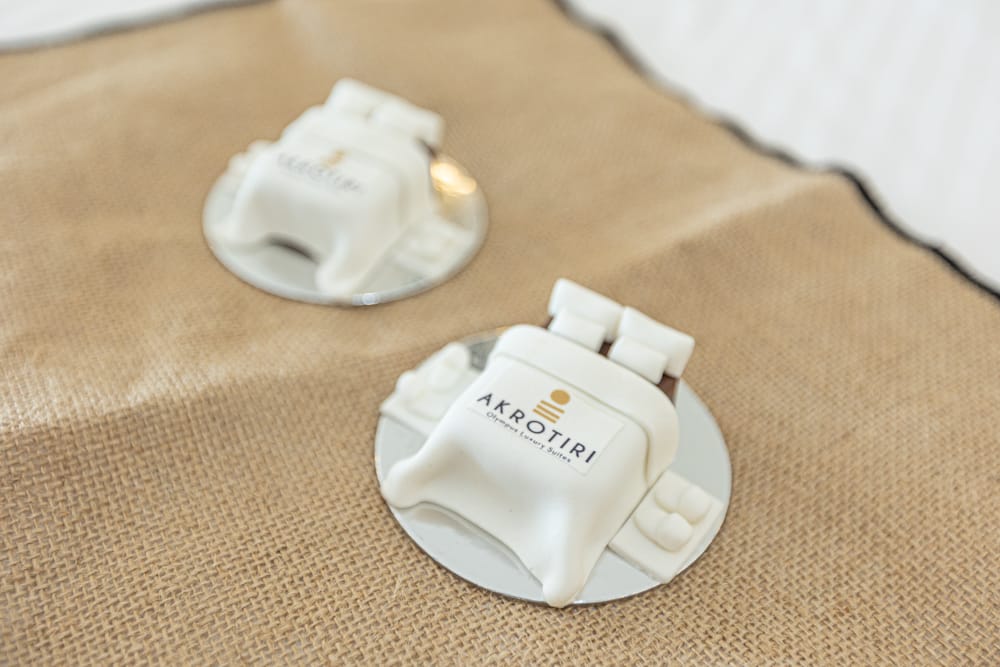 Akrotiri Olympus Luxury Suites