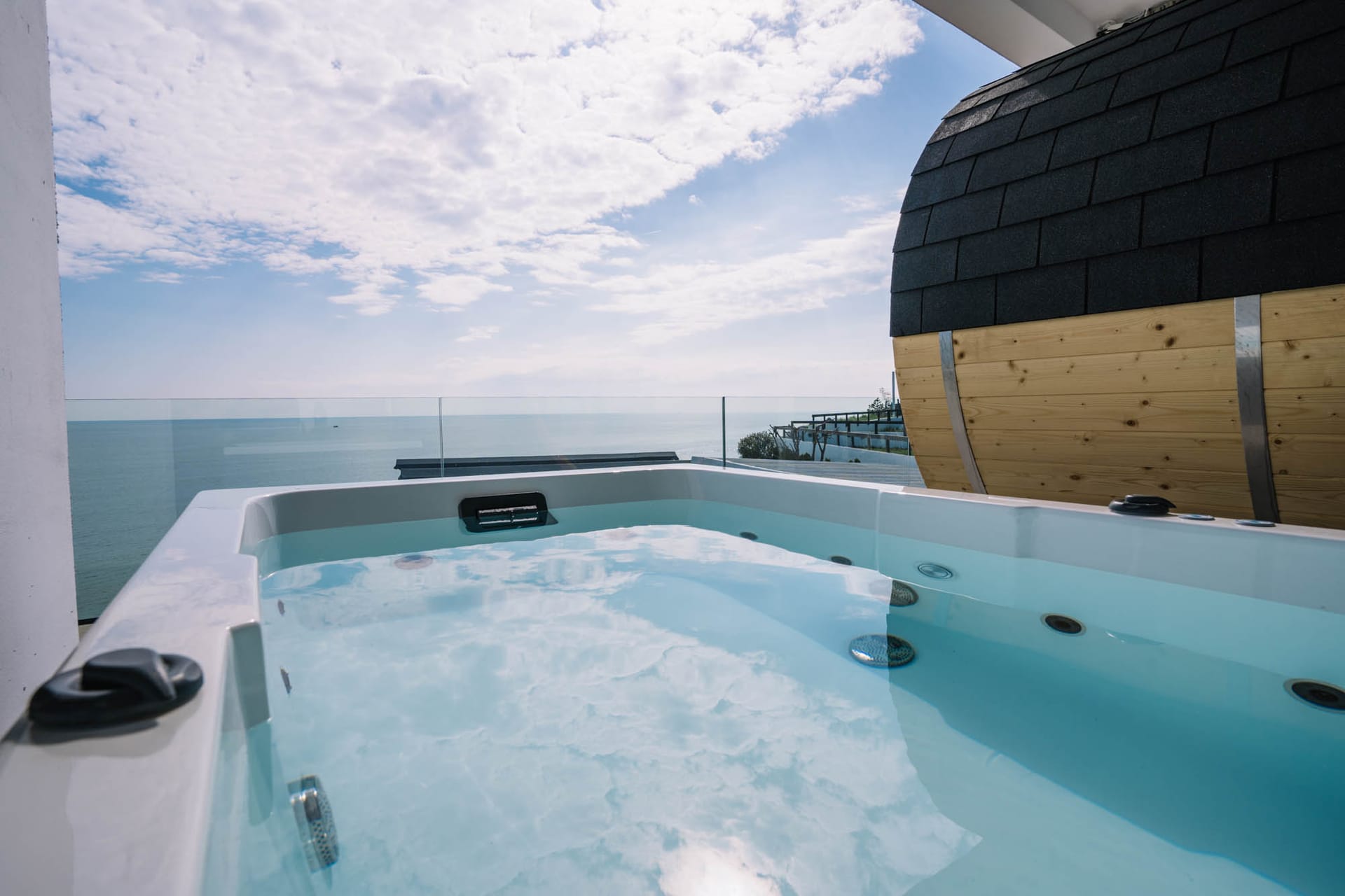 Akrotiri Olympus Luxury Suites