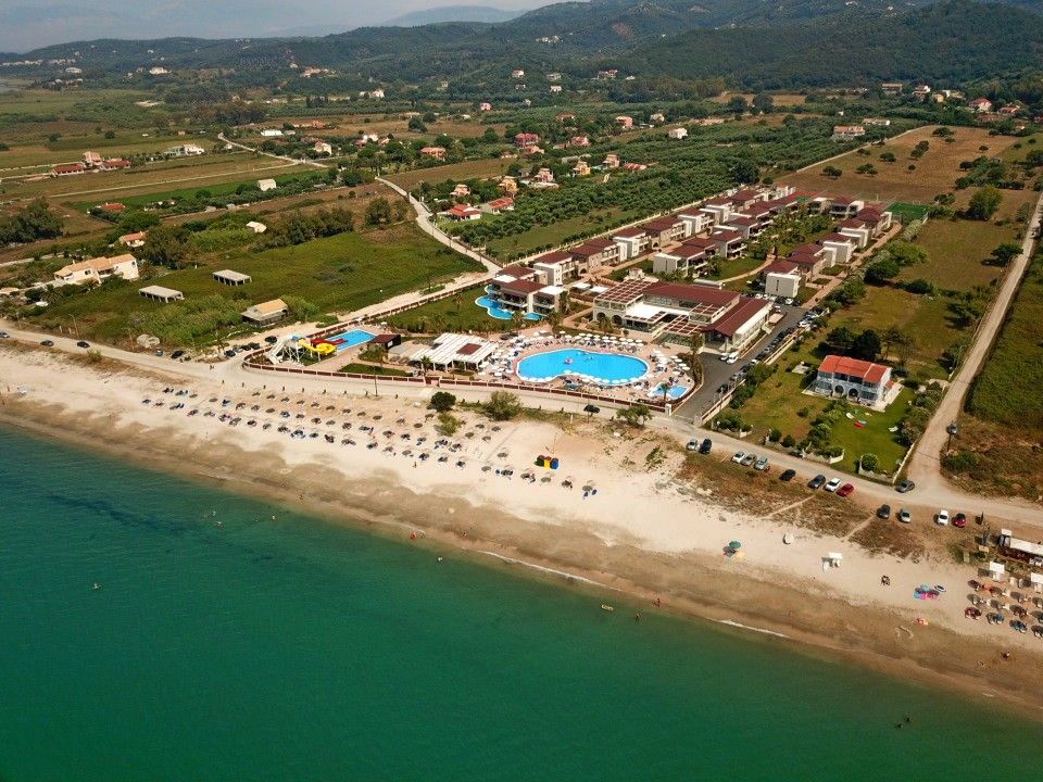 Almyros Beach Resort & Spa