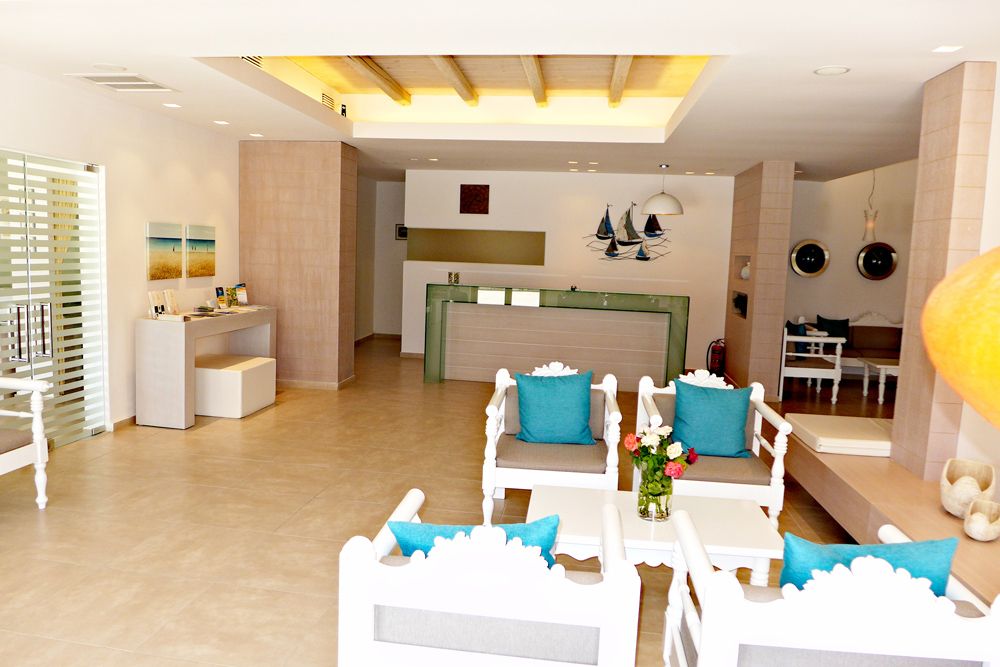Amaryllis Beach Hotel