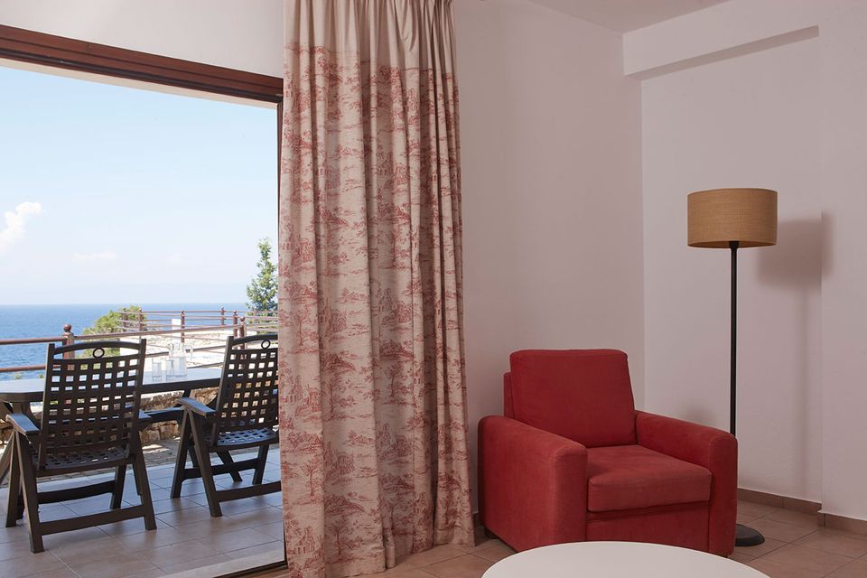 Anassa Mare Villas & Residences