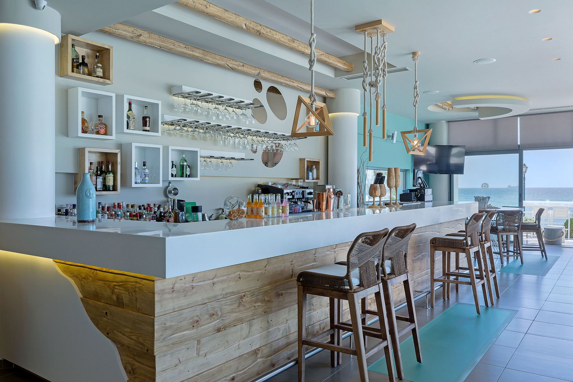 Anastasia Hotel & Suites Karystos