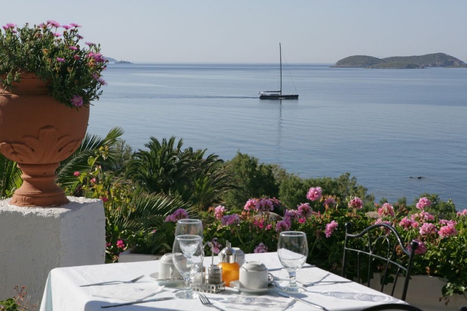 Andros Holiday Hotel