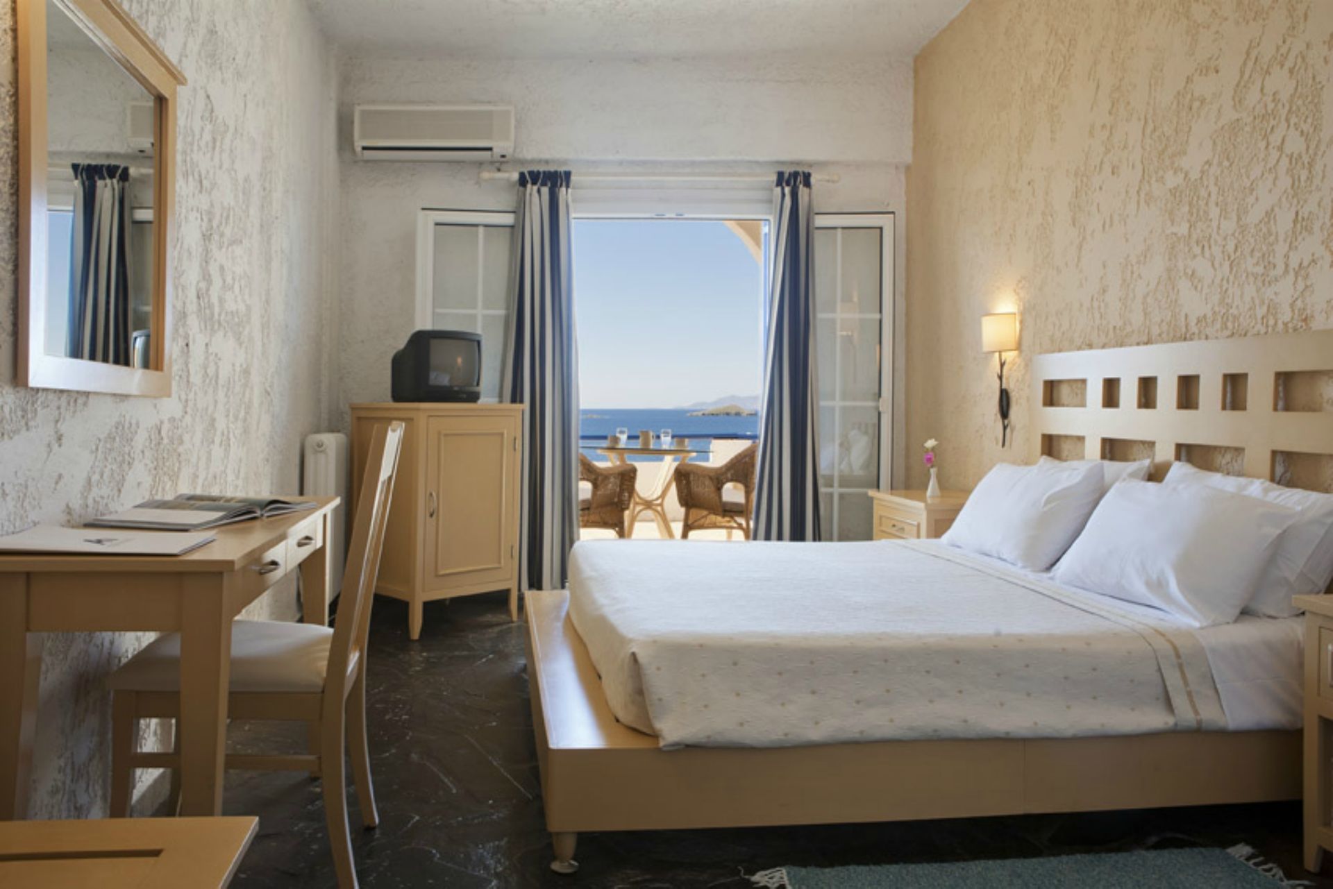 Andros Holiday Hotel