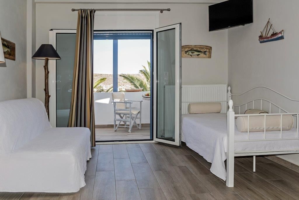 Avlemonas Bay Sea Houses