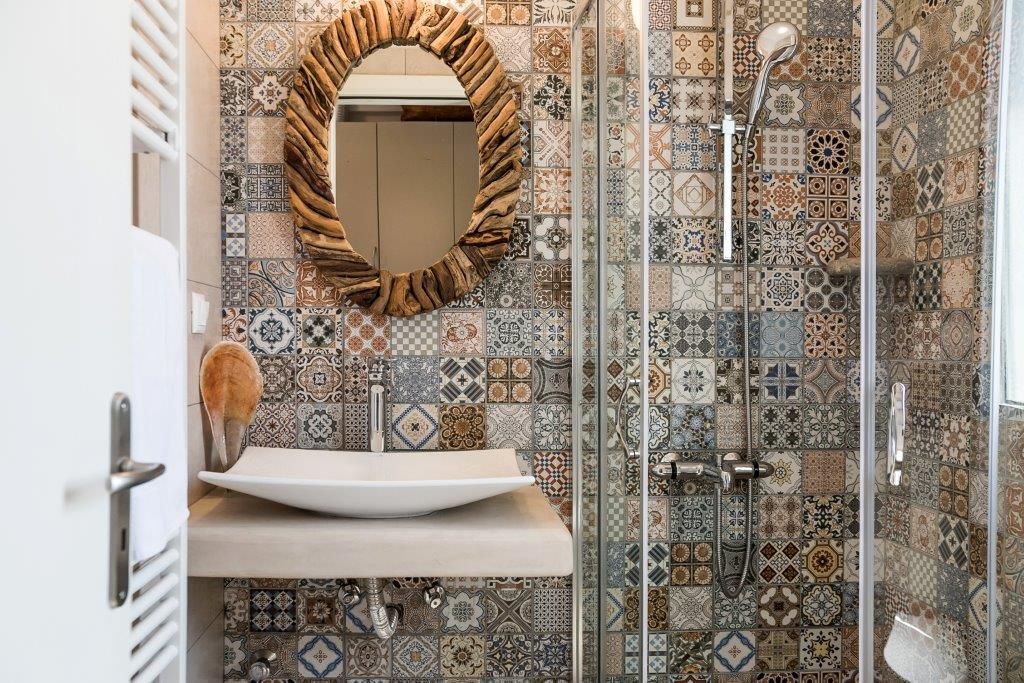 Avlemonas Bay Sea Houses