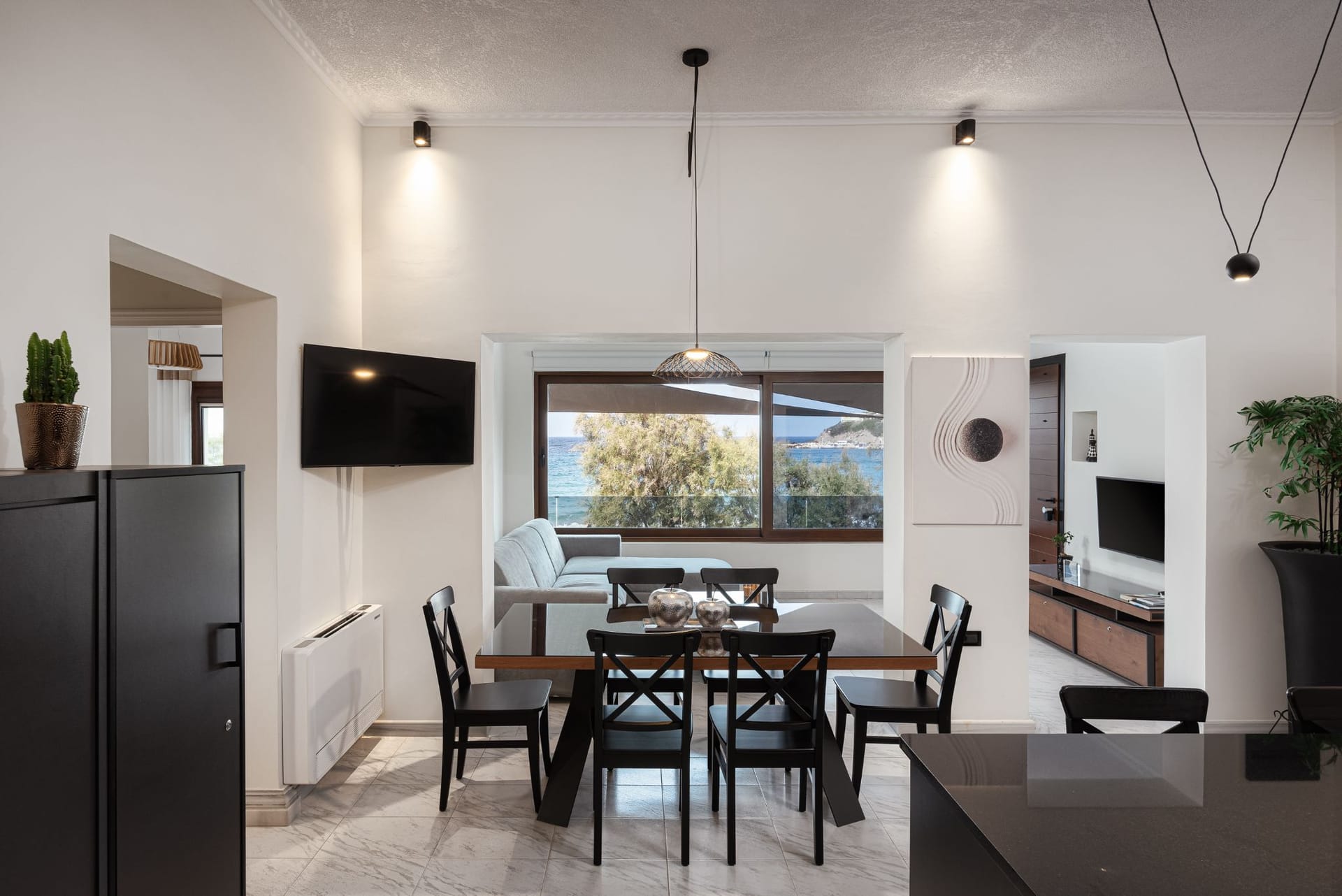 Aniv Villa by The Sea