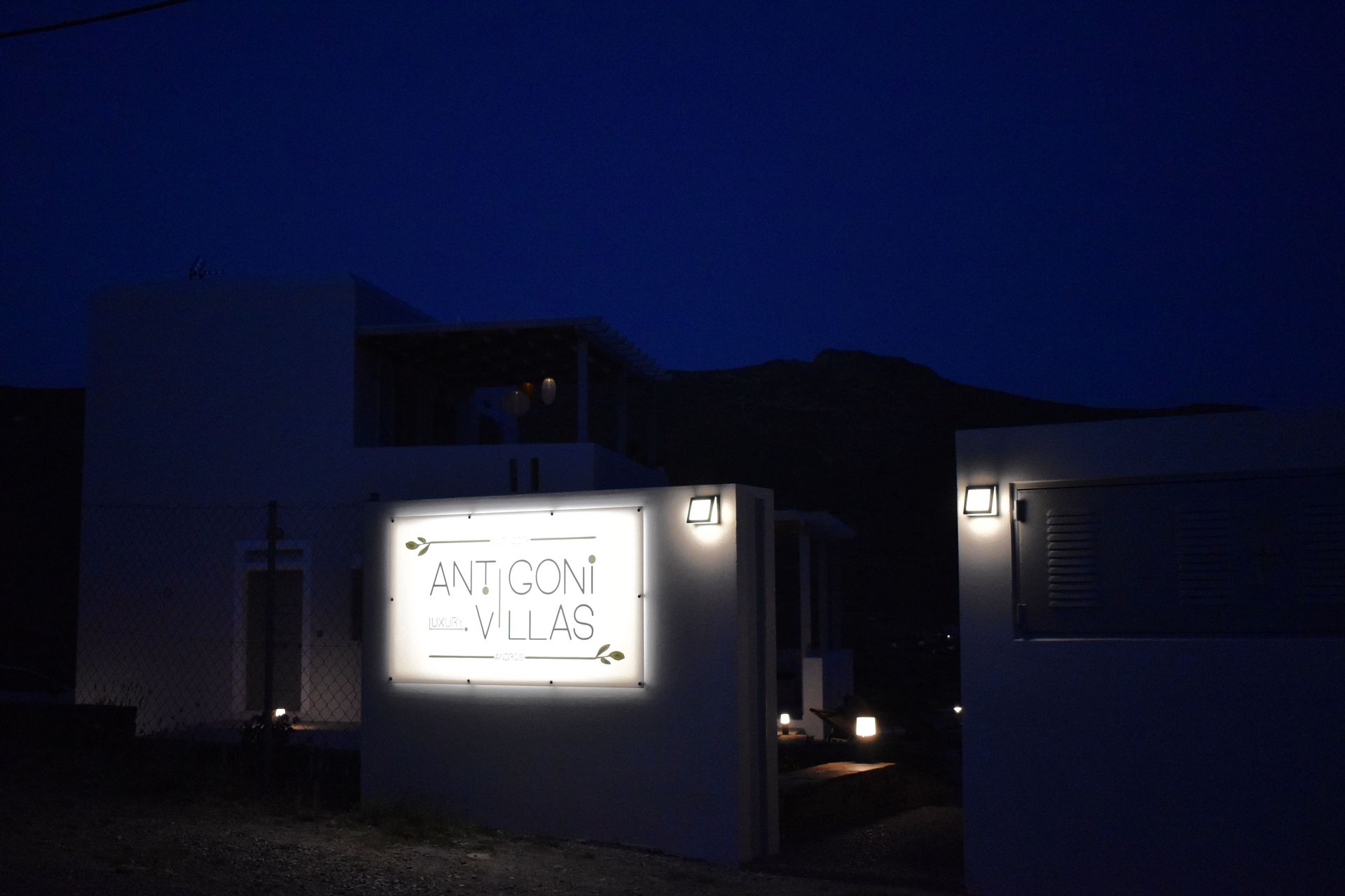 Antigoni Villas