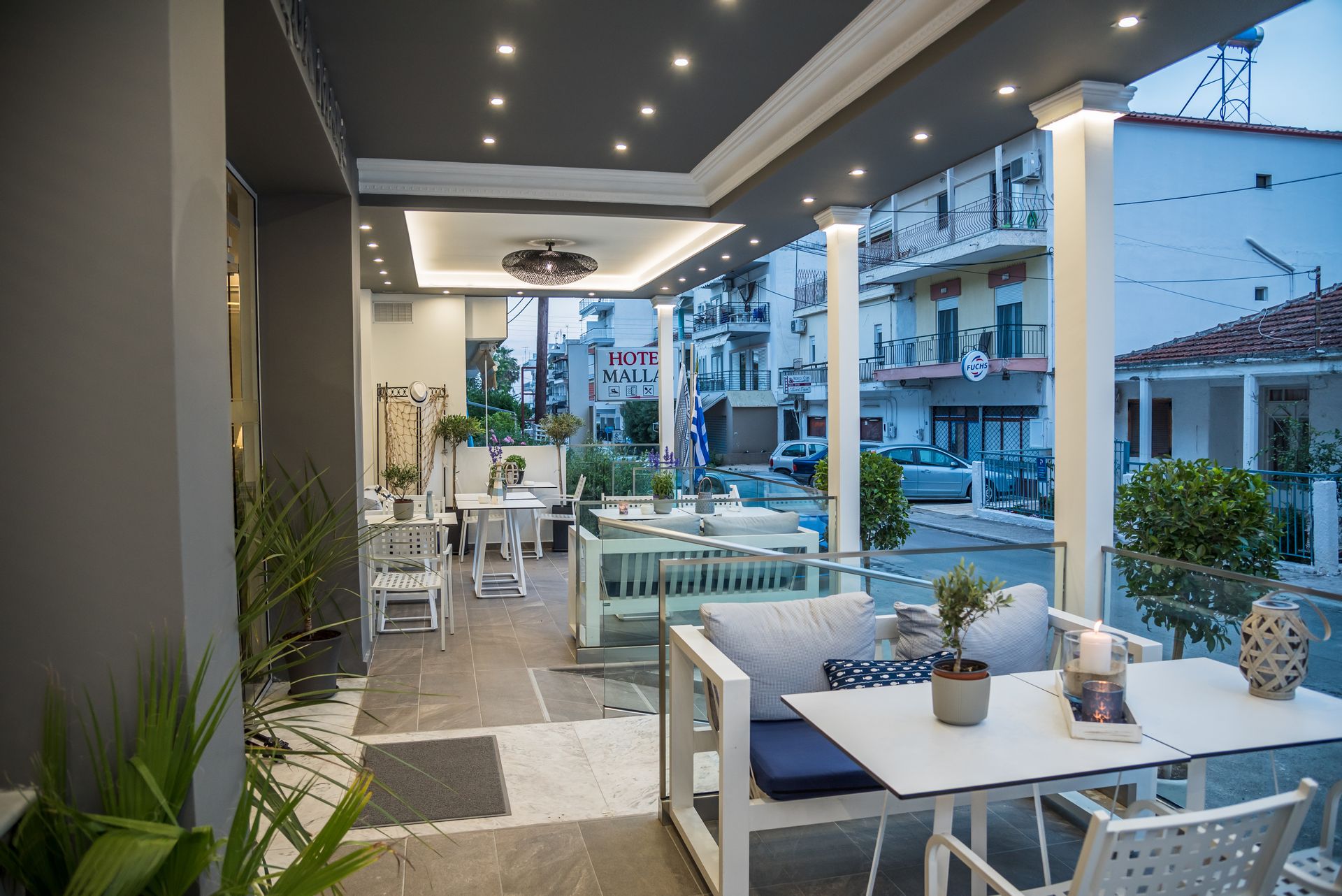 AQUA MARE HOTEL -OUTDOOR LIVING ROOM