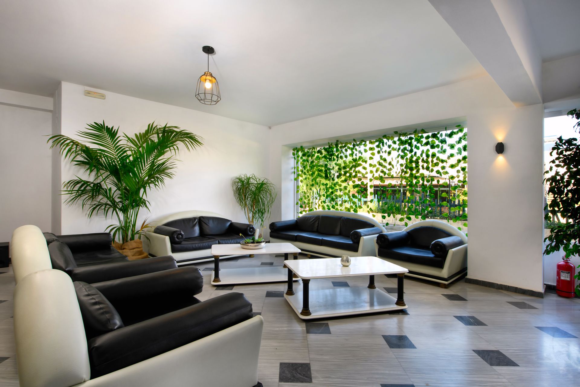 Aquarius Beach Hotel