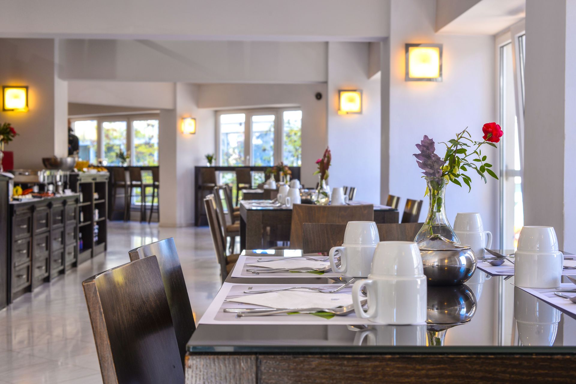 Kosher food and Shabat are served at ASTORIA, as we are the exclusive Center of Chabbat and Kosher travelers for Thessaloniki