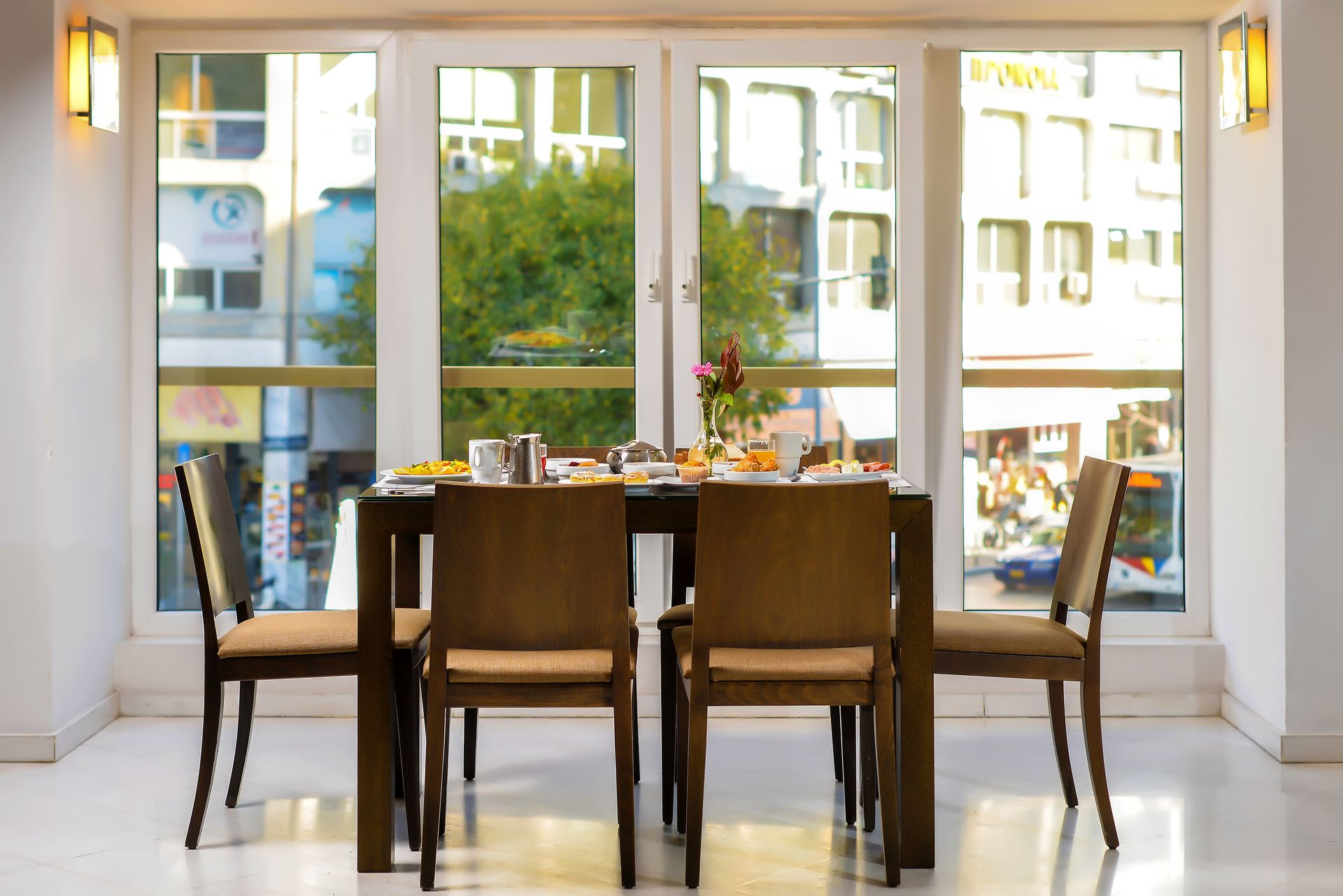 On the 1st floor of the hotel lies the restaurant. Our Greek Breakfast buffet and daily made delicacies are served here