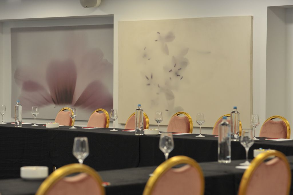 Athenaeum Grand Hotel