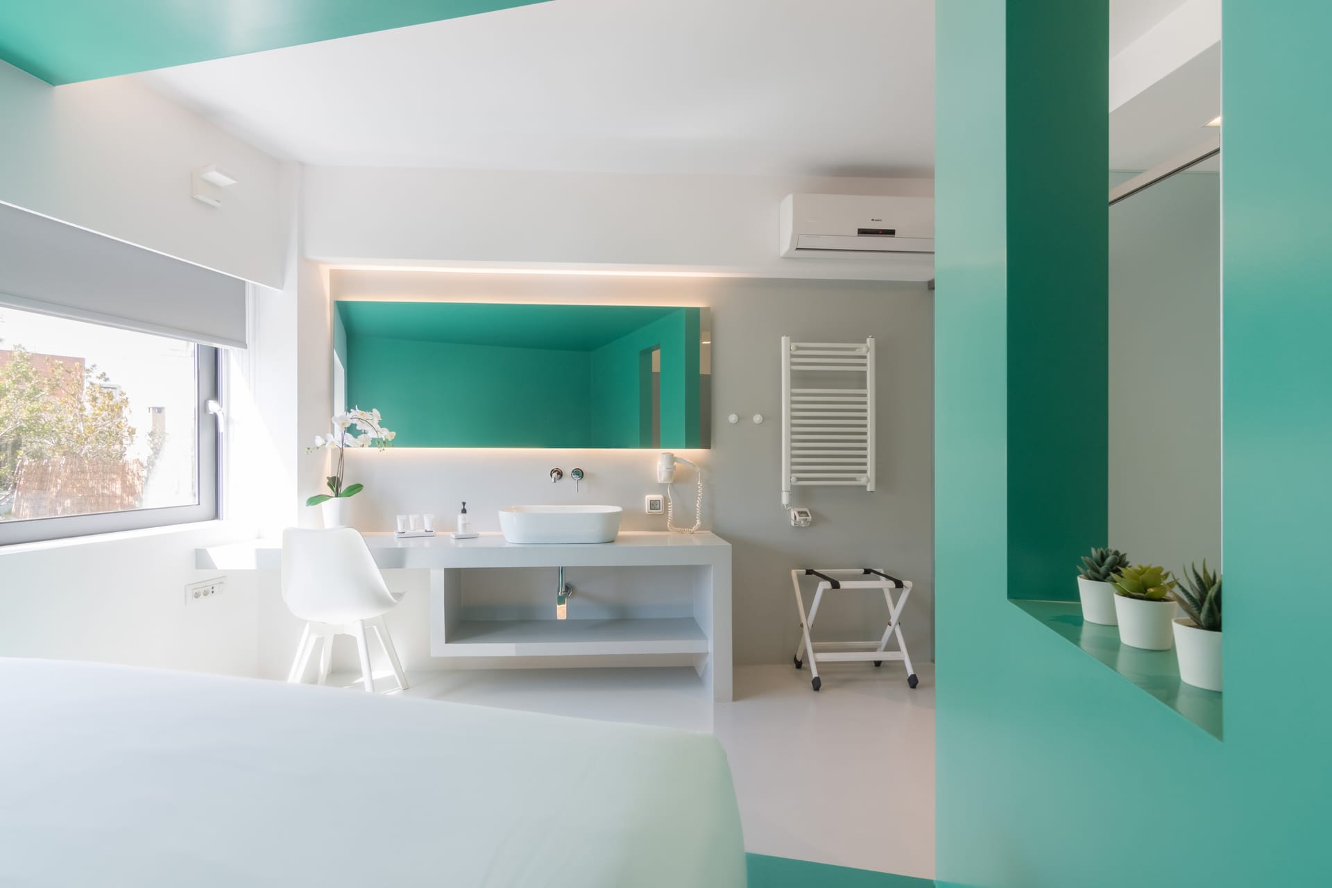 Athens Color Cube Luxury Apartments