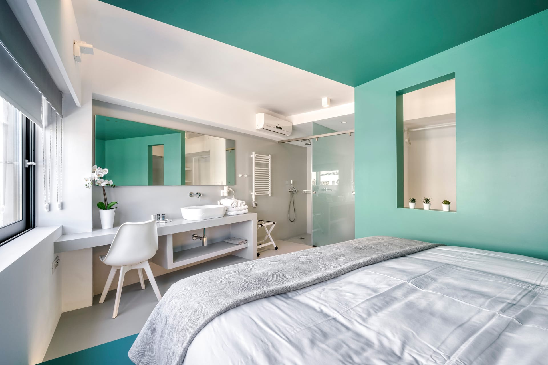 Athens Color Cube Luxury Apartments