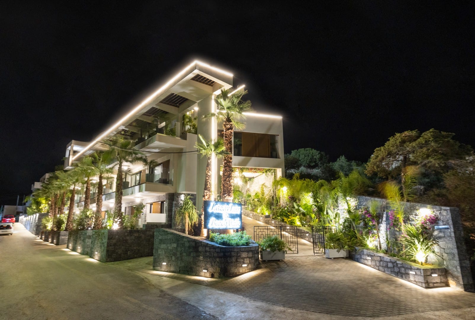 Beach Walk Luxury Suites