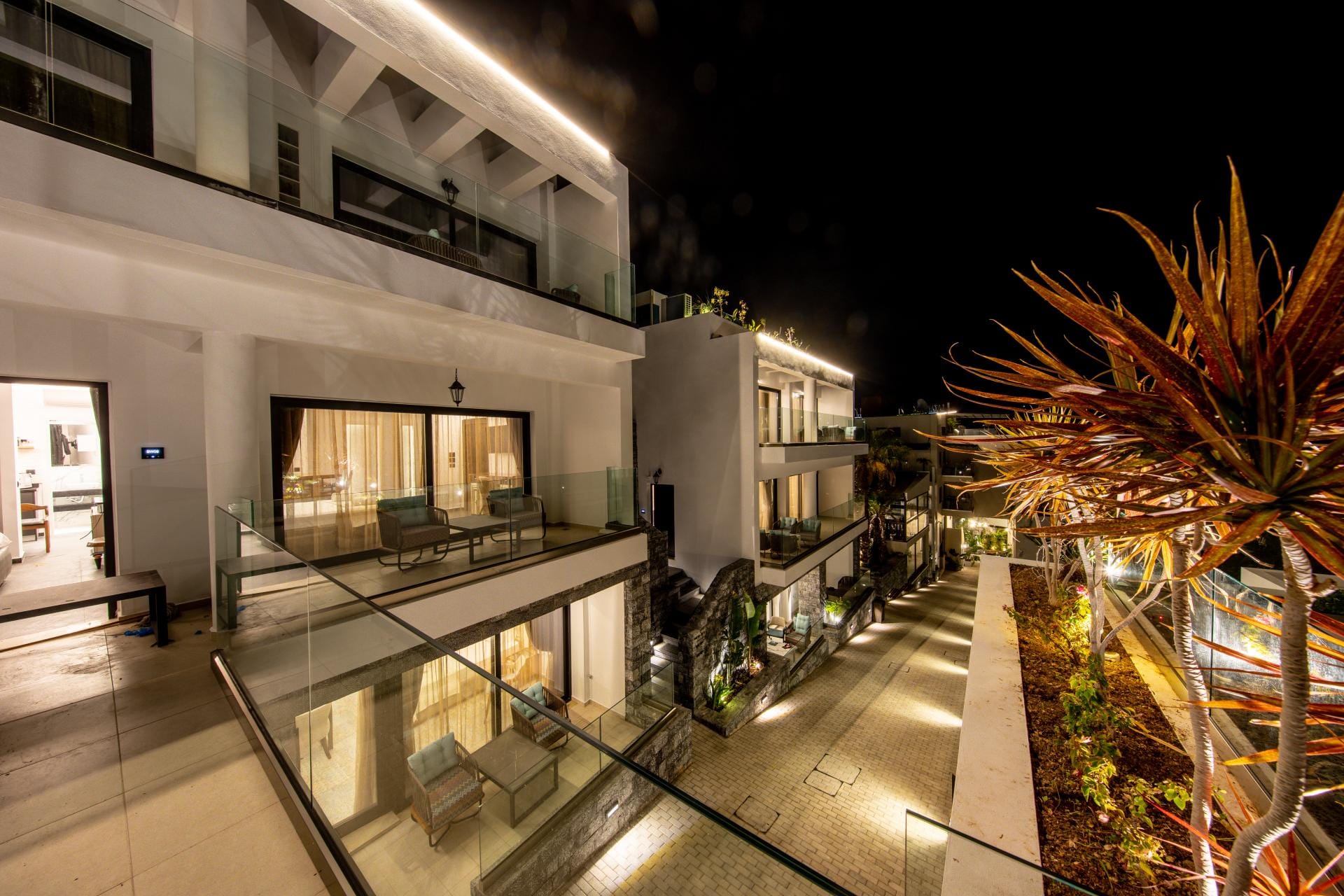 Beach Walk Luxury Suites