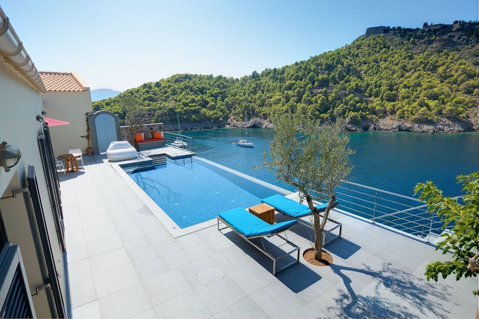 Assos Villas-Braunis Horio Villas