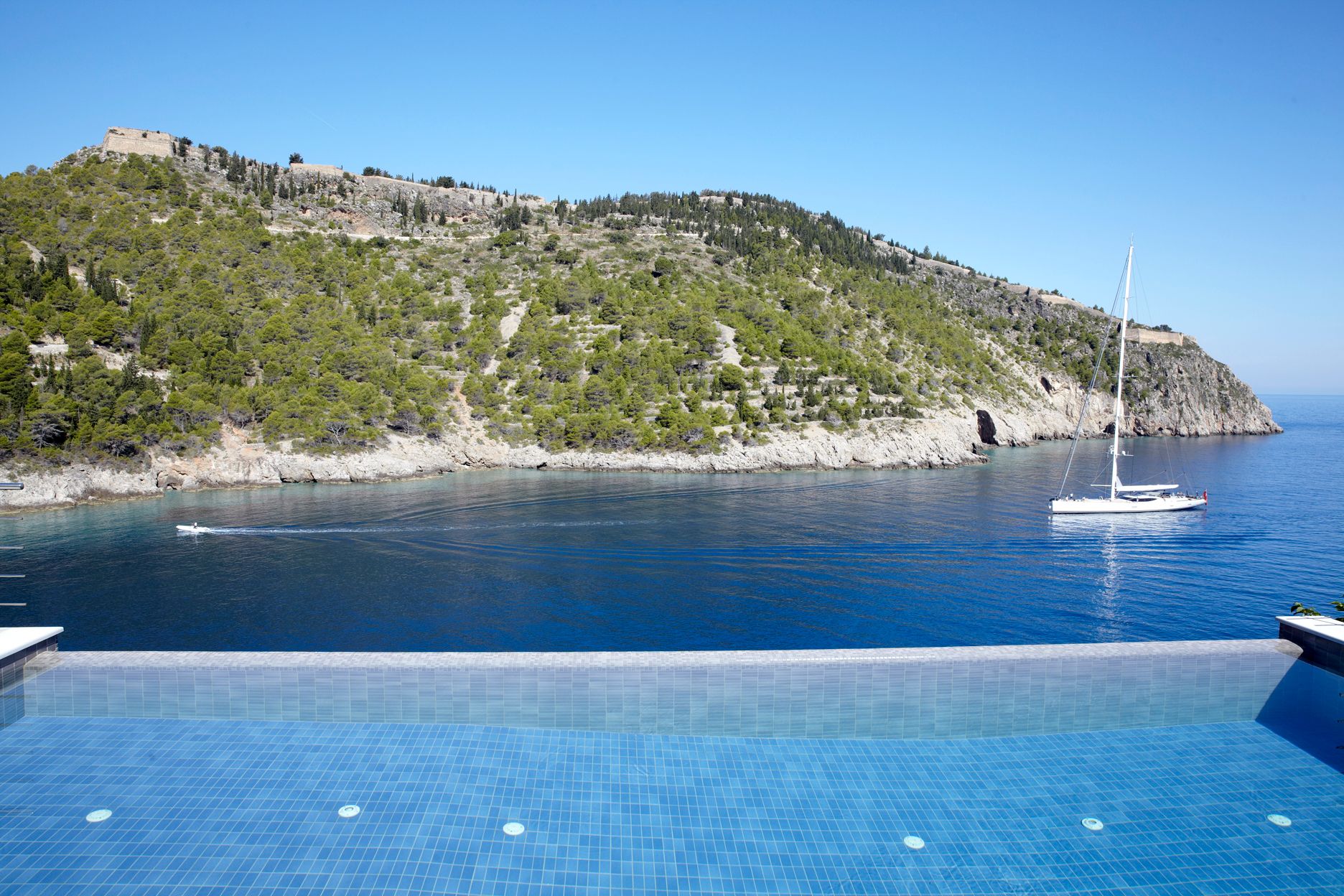 Assos Villas-Braunis Horio Villas