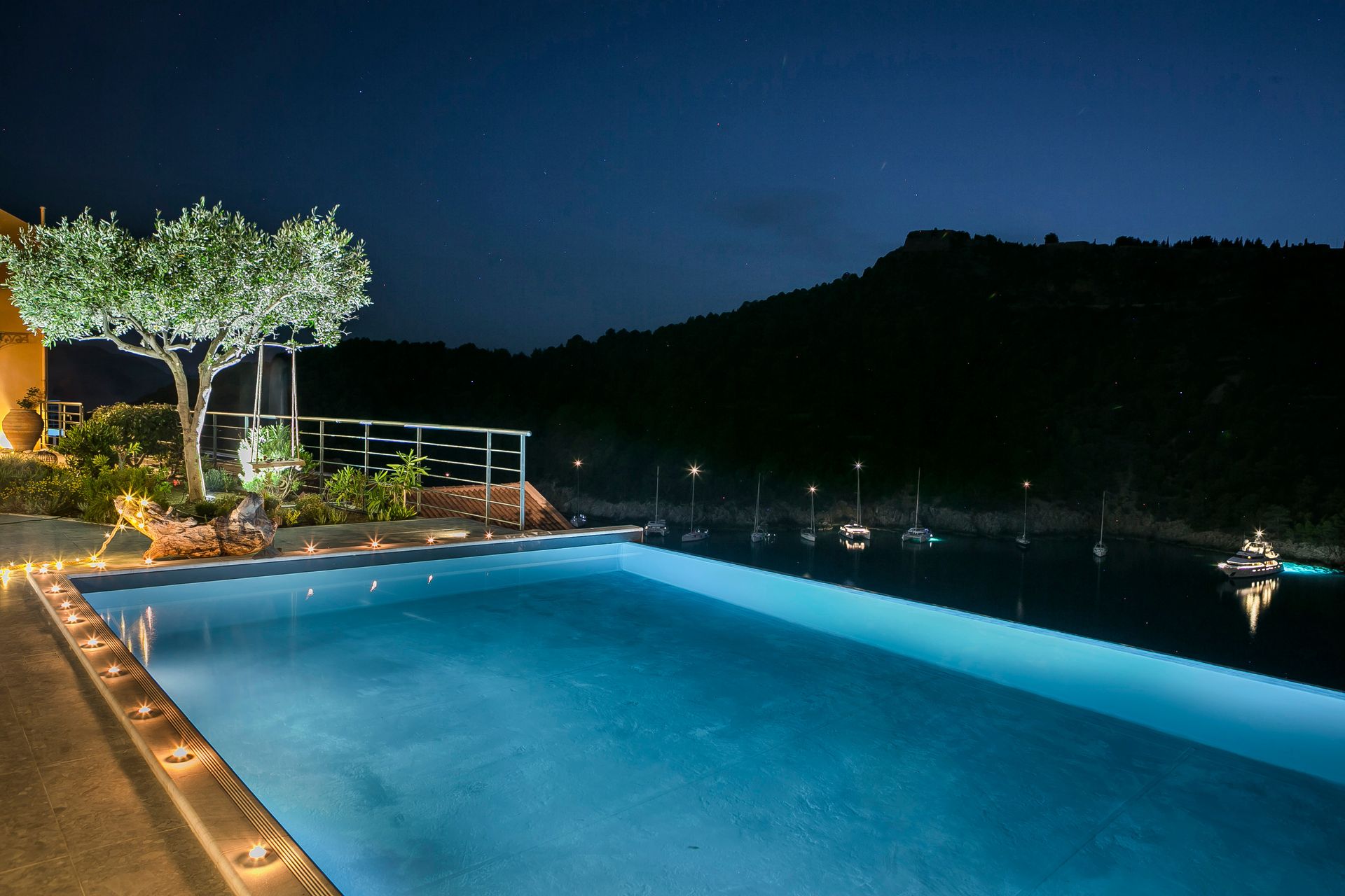 Assos Villas-Braunis Horio Villas