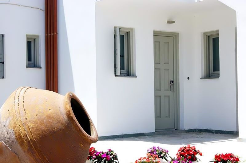 Building B - Deluxe Rooms