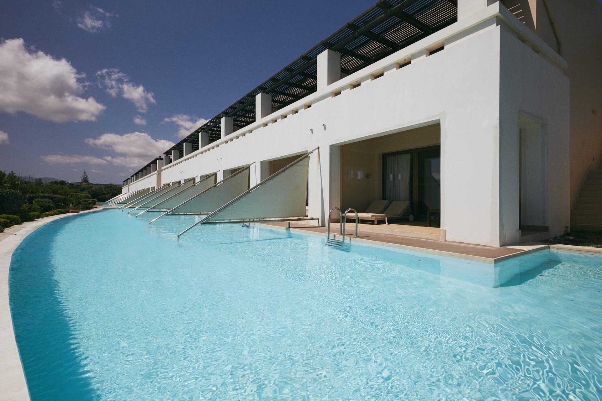 Outdoors Sharing Pools