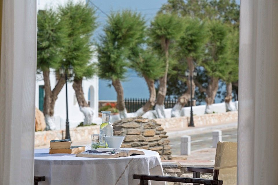 Contaratos Beach Paros