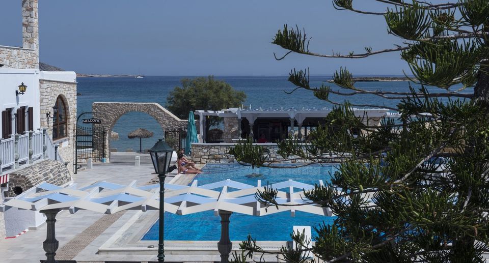 Contaratos Beach Paros