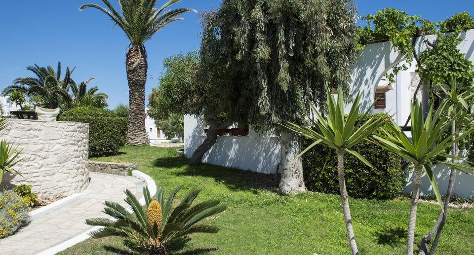 Contaratos Beach Paros