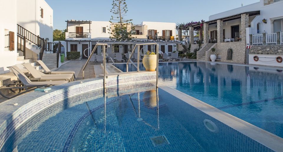 Contaratos Beach Paros