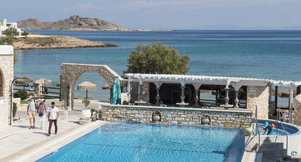 Contaratos Beach Paros