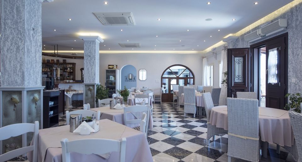 Contaratos Beach Paros