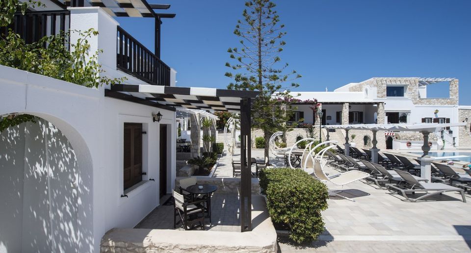 Contaratos Beach Paros