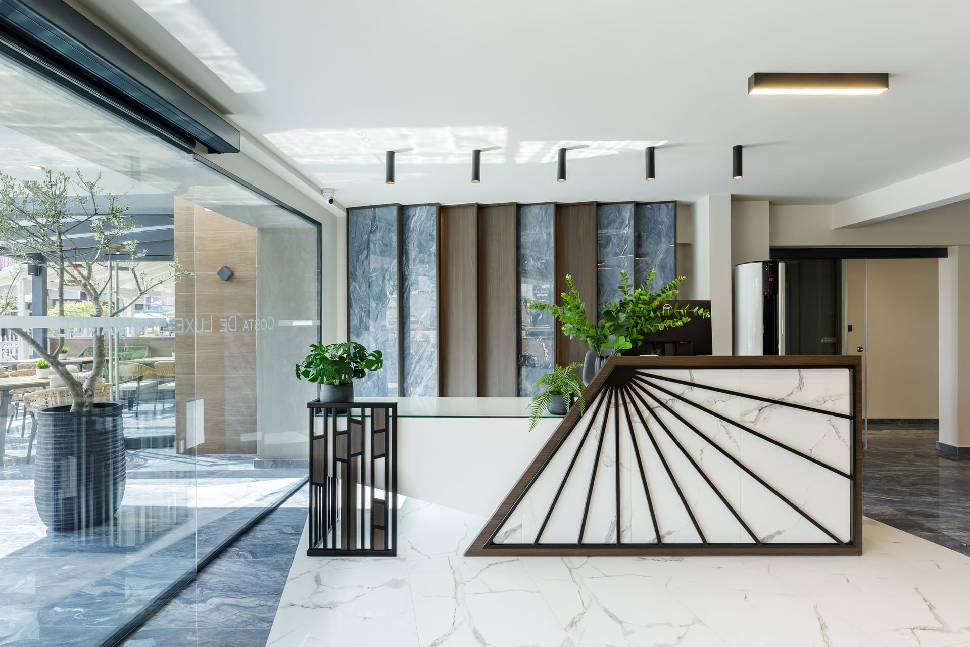 Costa De Luxe Suites