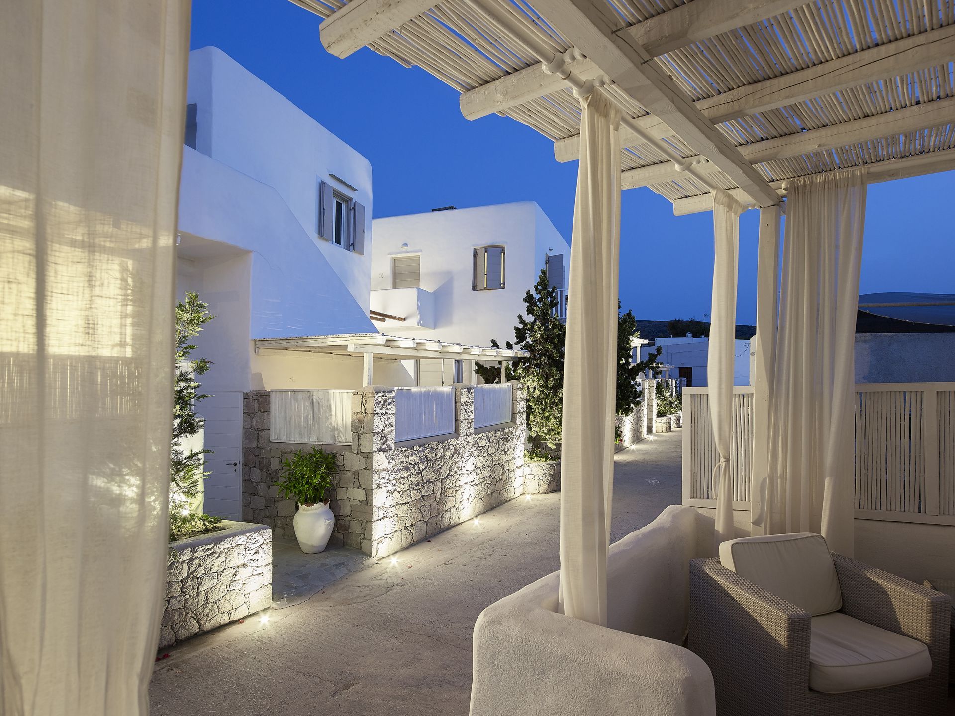 Delmar Apartments & Suites