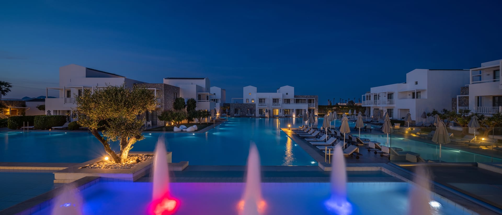 Diamond Deluxe Hotel