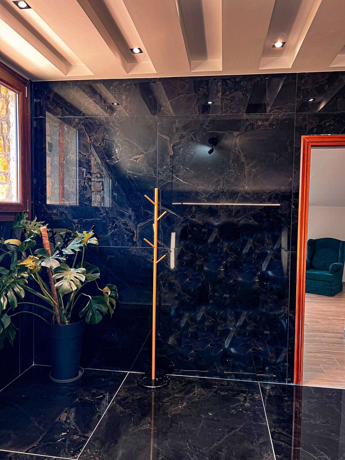 masterbathroom vila 2