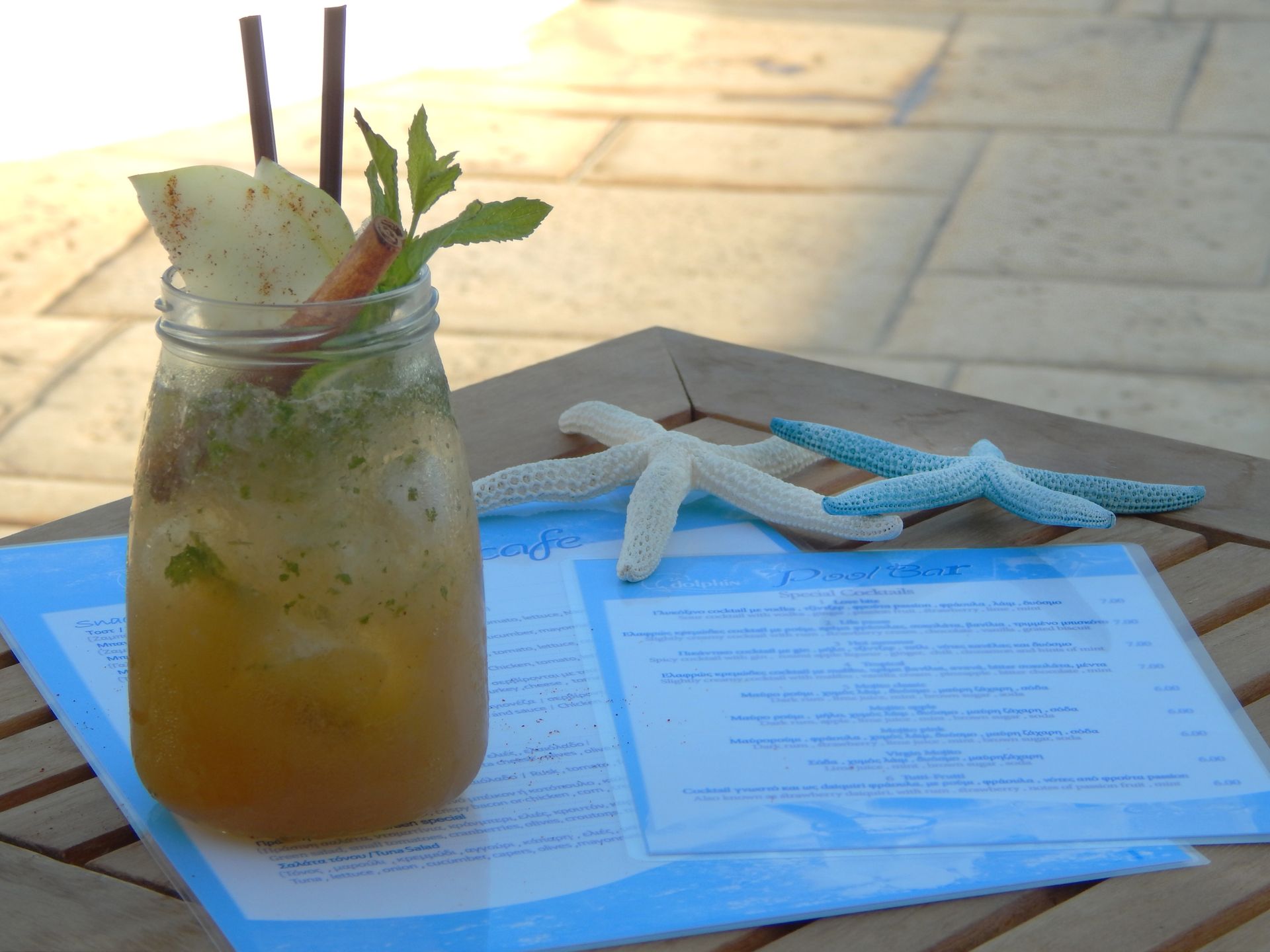 Dolphin Kastraki Studios & Apartments