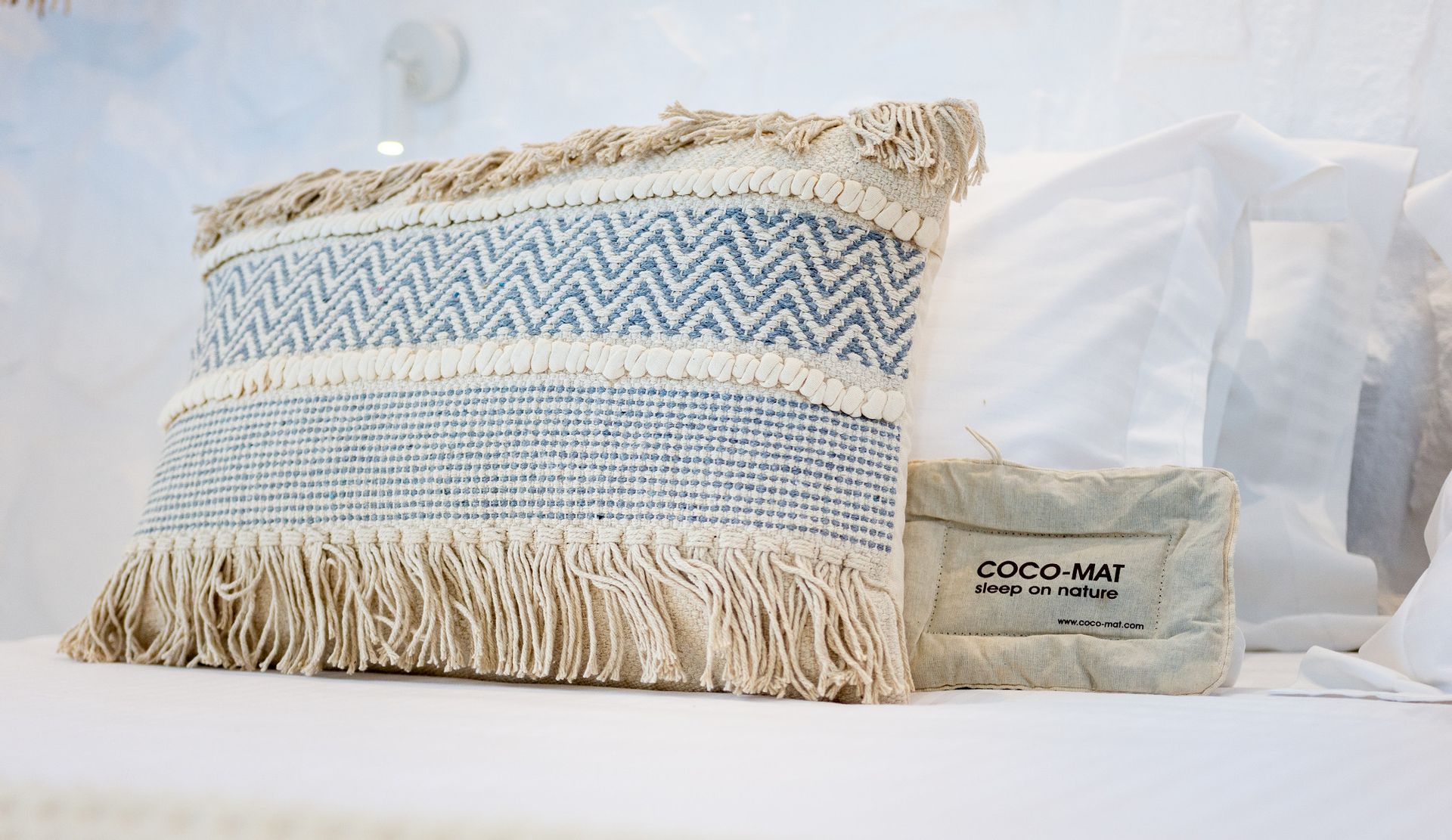 Dolphin Kastraki Studios & Apartments